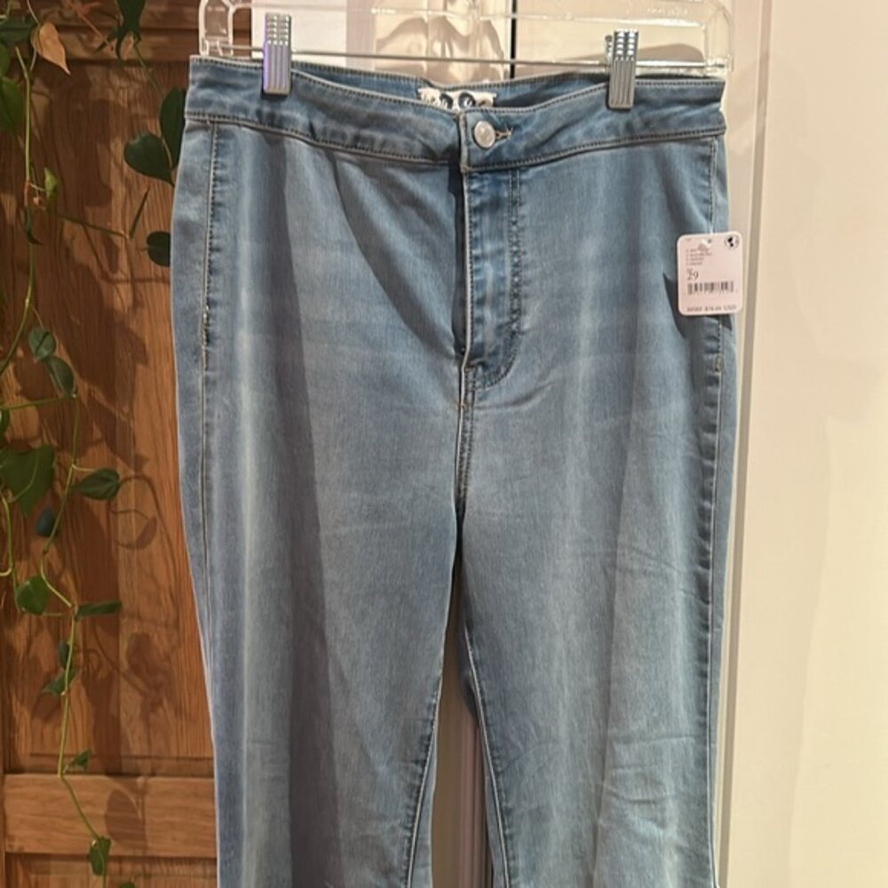 NEW Free People JUST FLOAT ON FLARE 29 - Picture 3 of 16